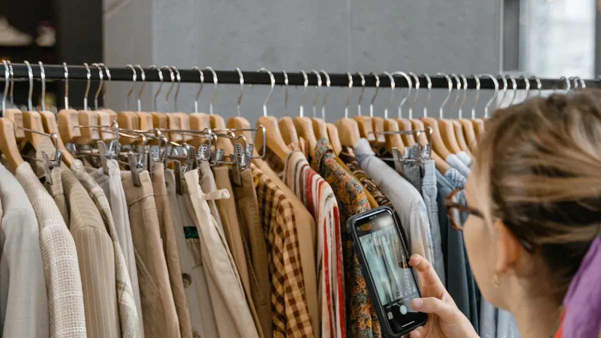 Choosing Closet Dimensions for Your Needs