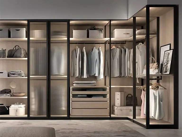 L-Shape-Walk-In-Closets